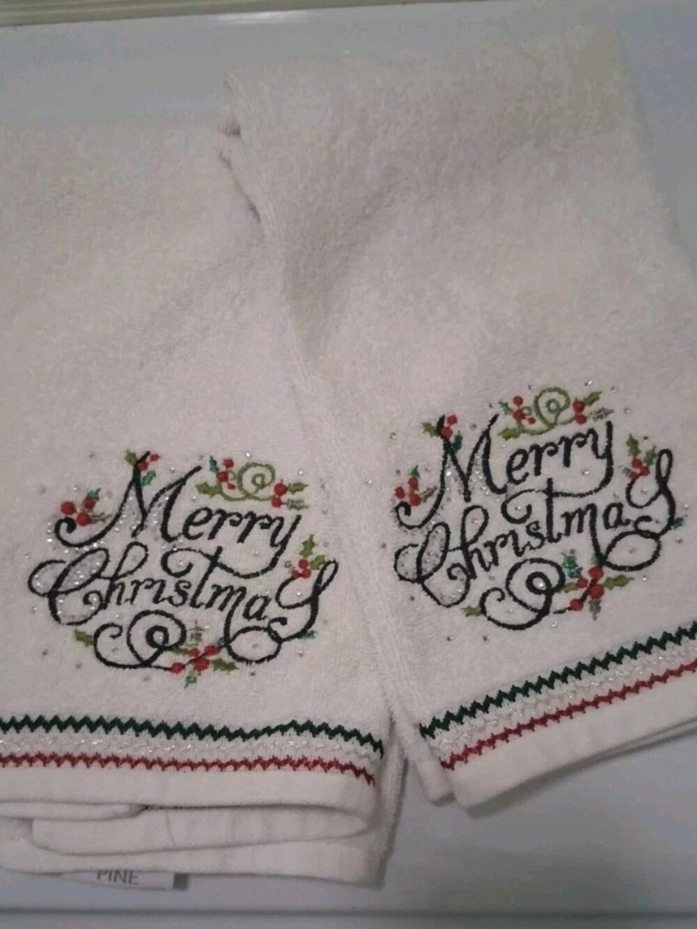 34th & Pine White Set Of 2 Kitchen Linens Christmas Glam Hand Towels